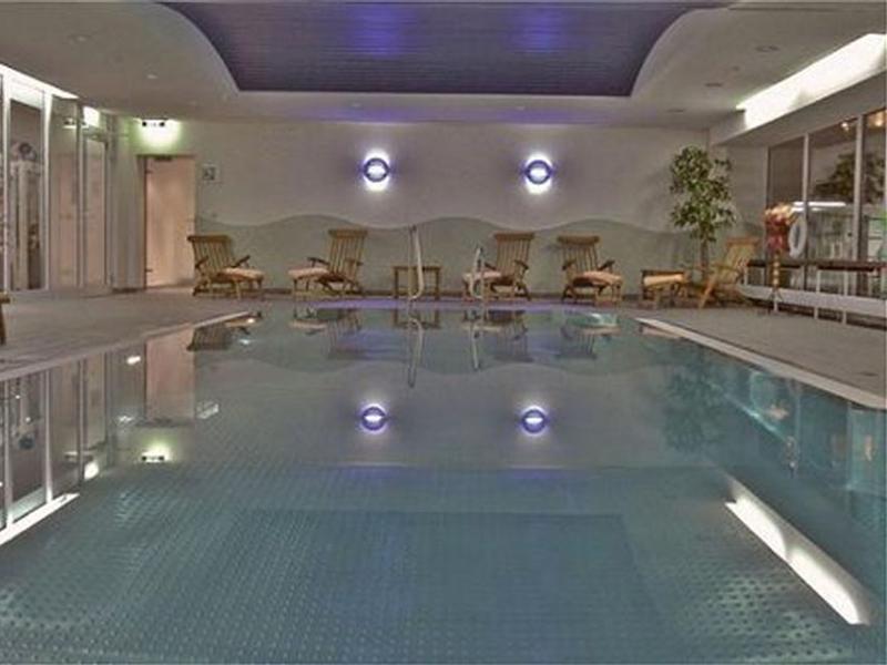 Courtyard By Marriott 4*